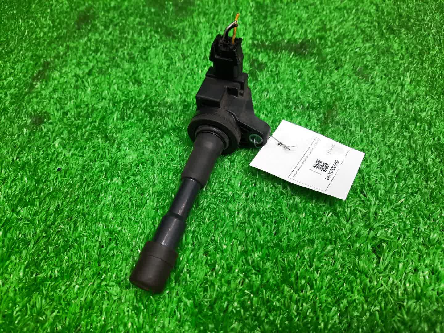 Катушка зажигания HONDA FIT GP1 LDA CM11-118 1 ракурс