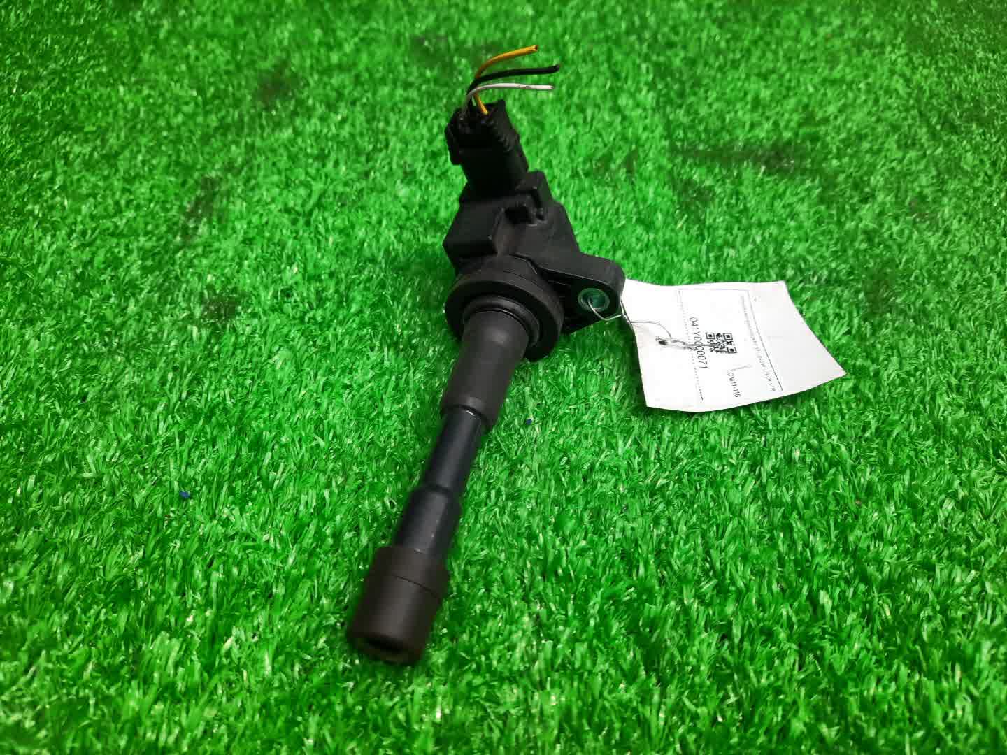 Катушка зажигания HONDA FIT GP1 LDA CM11-118 1 ракурс