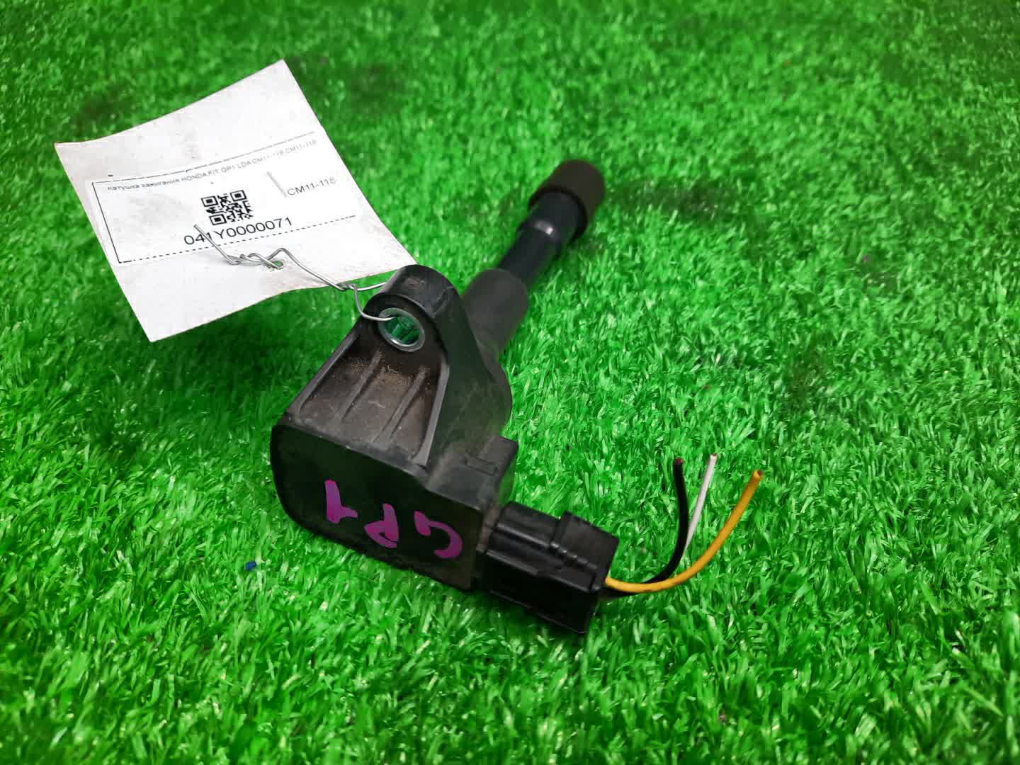 Катушка зажигания HONDA FIT GP1 LDA CM11-118 2 ракурс