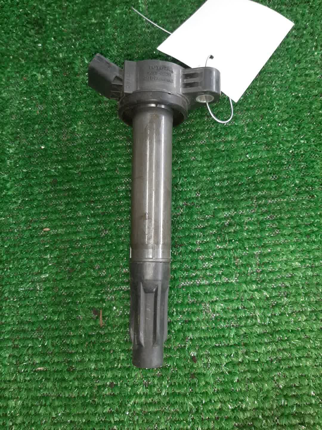 Катушка зажигания TOYOTA BLADE GRE156H 2GR-FE 90919-02251 1 ракурс