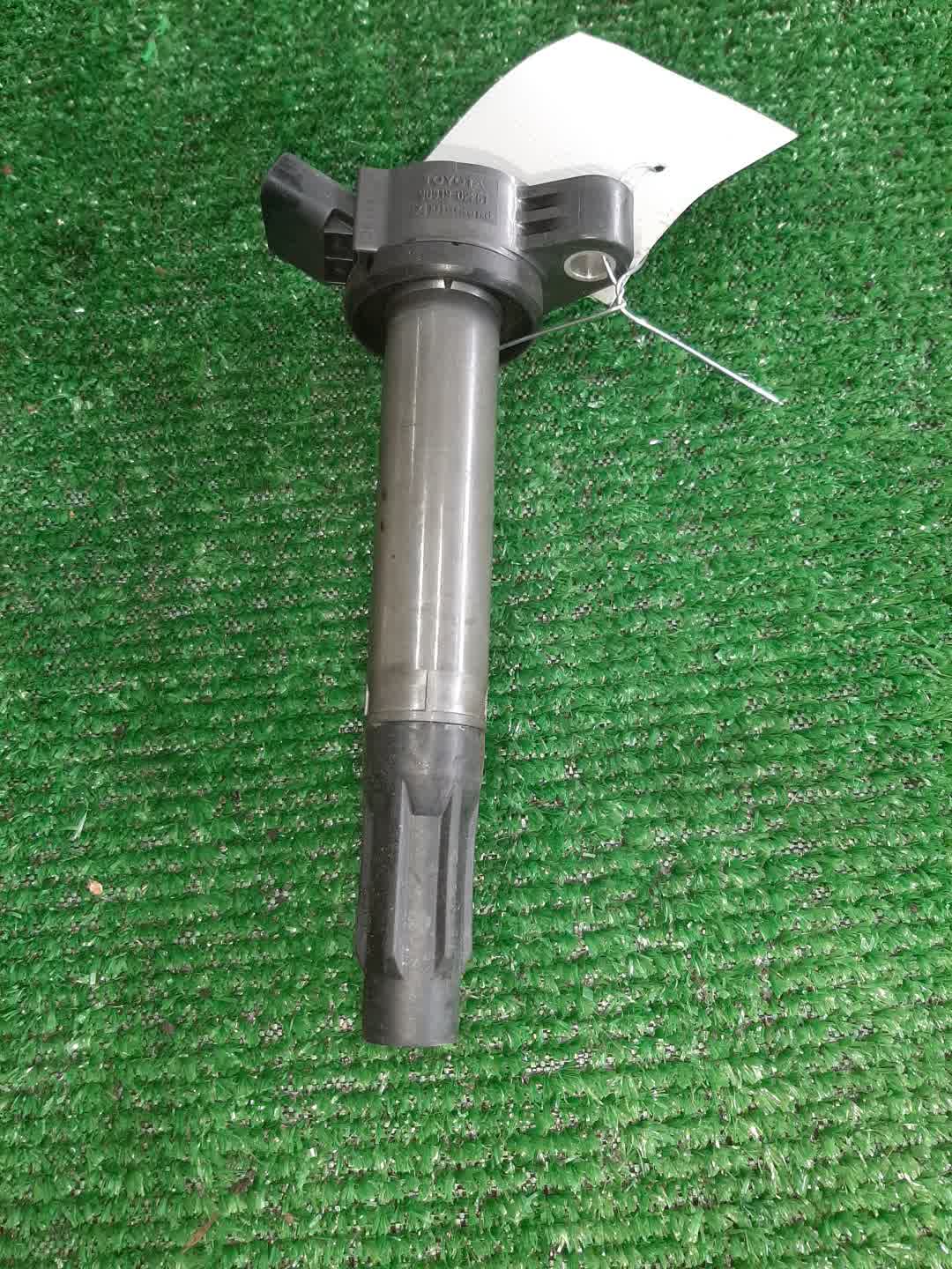 Катушка зажигания TOYOTA BLADE GRE156H 2GR-FE 90919-02251 1 ракурс