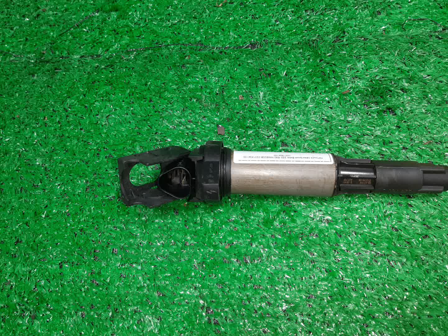 Катушка зажигания BMW 3-Series E90 N46B20B 0221504100 1 ракурс