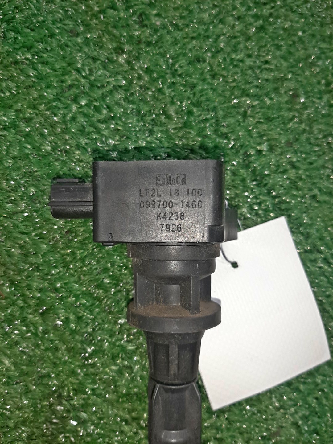 Катушка зажигания MAZDA PREMACY CREW LF-VE LF2L18100 2 ракурс