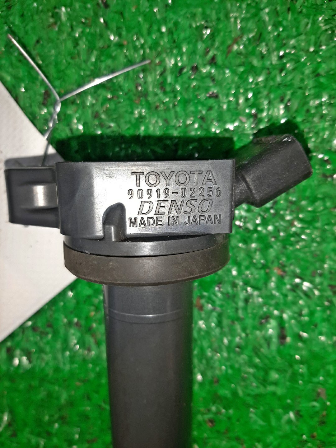 Катушка зажигания LEXUS LS460 USF40 1UR-FSE 90919-02256 2 ракурс