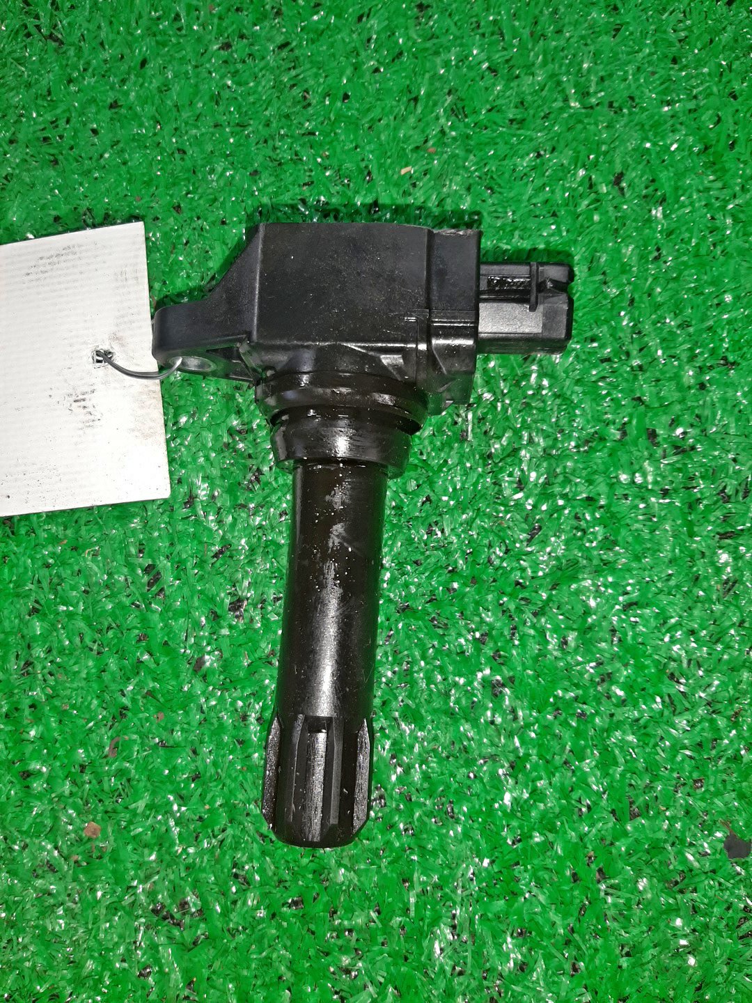 Катушка зажигания SUBARU IMPREZA GT7 FB20 22433AA741 1 ракурс