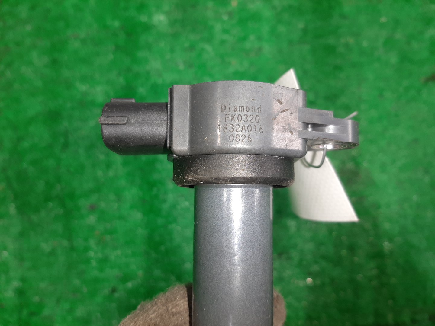 Катушка зажигания MITSUBISHI GALANT FORTIS CY3A 4B10 1832A016 2 ракурс