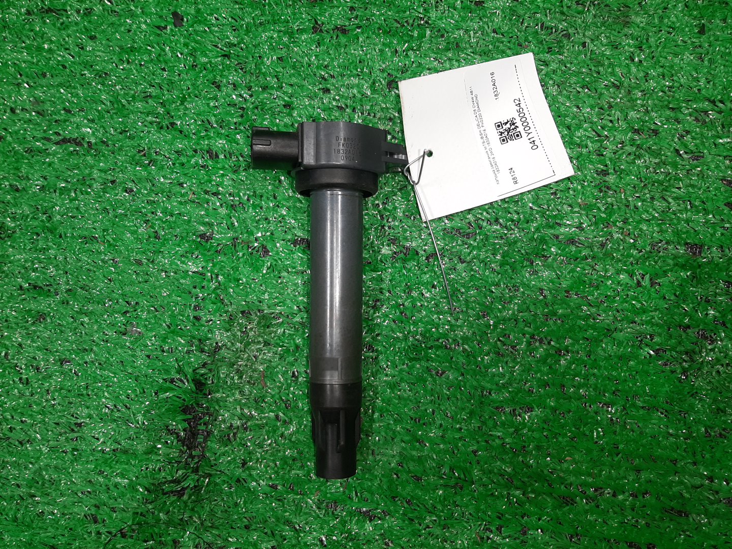 Катушка зажигания MITSUBISHI DELICA D:5 CV4W 4B11 1832A016 1 ракурс
