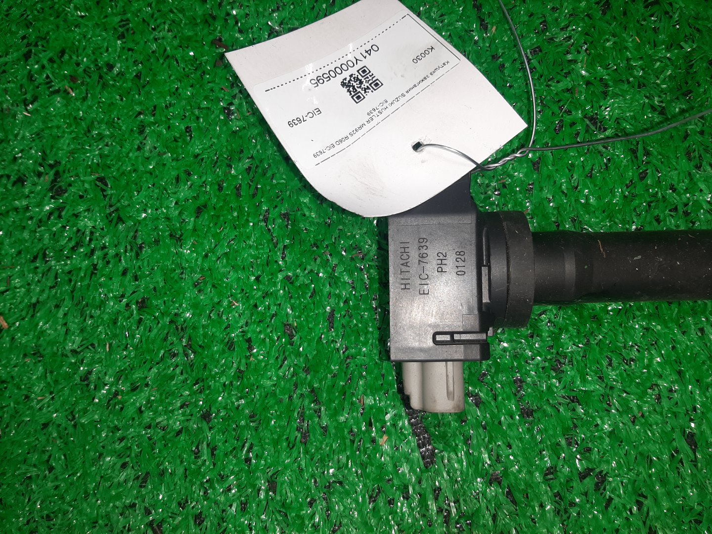 Катушка зажигания SUZUKI HUSTLER MR92S R06D EIC-7639 2 ракурс