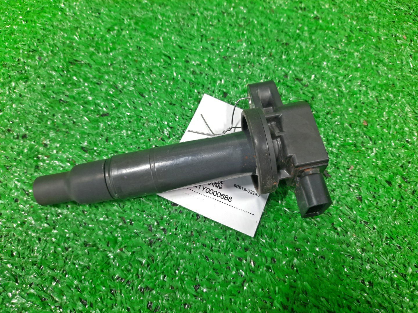 Катушка зажигания TOYOTA PORTE NNP11 1NZ-FE 90919-02240 1 ракурс