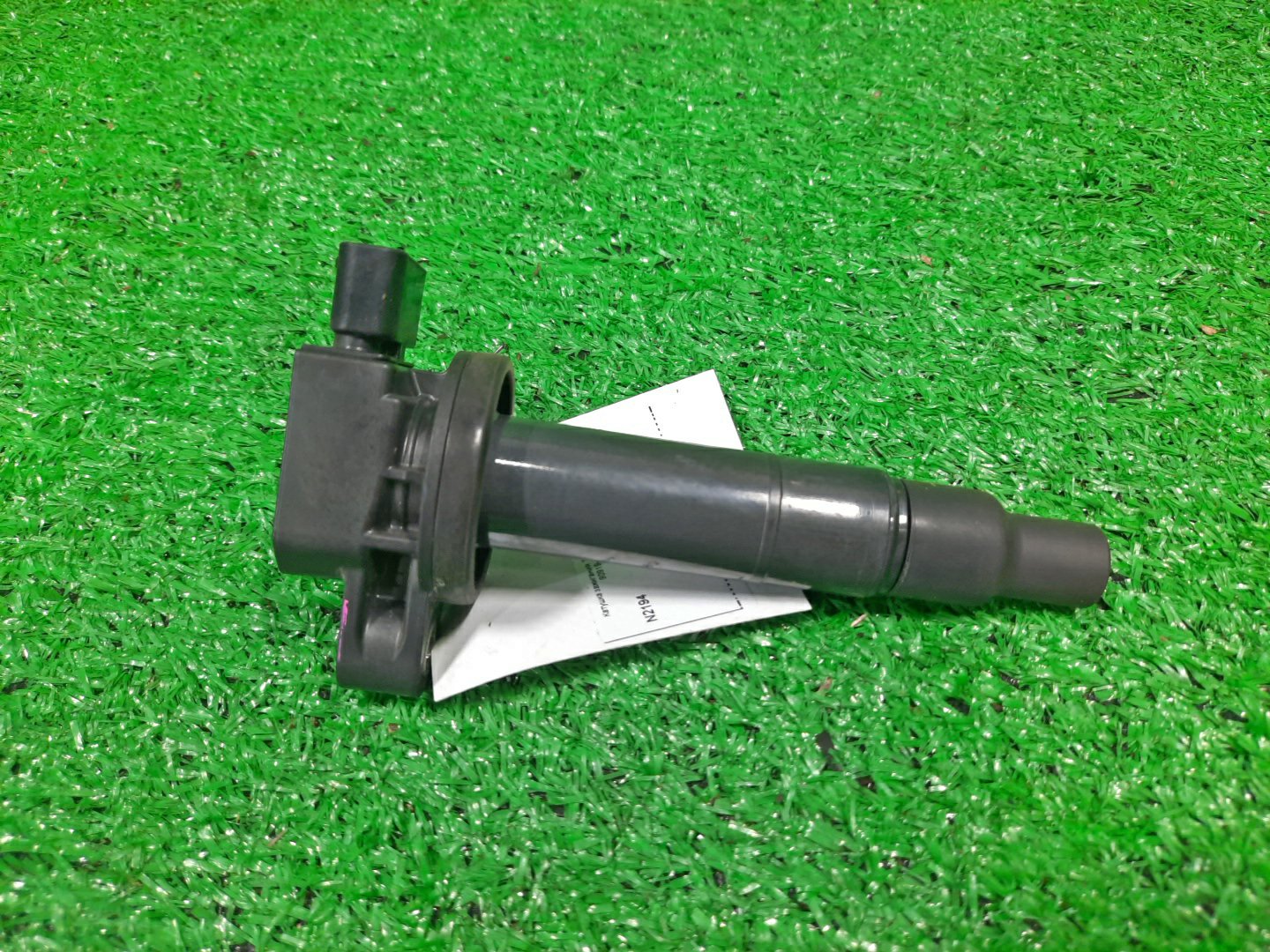 Катушка зажигания TOYOTA PORTE NNP11 1NZ-FE 90919-02240 1 ракурс
