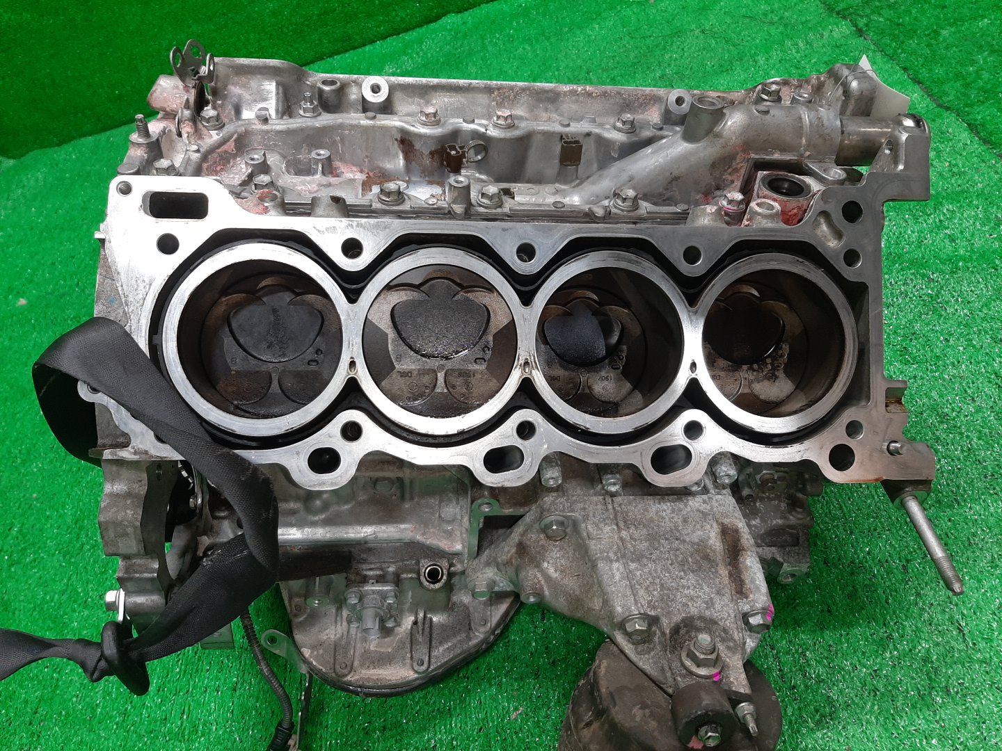 Коленвал LEXUS LS460 USF40 1UR-FSE 4 ракурс