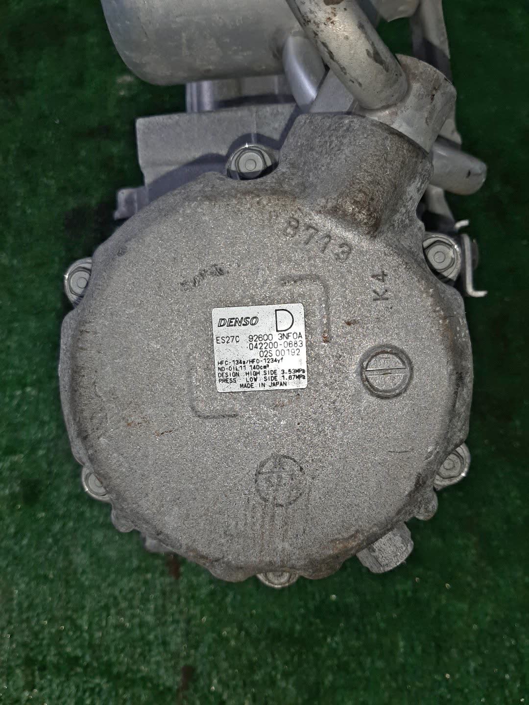 Компрессор кондиционера NISSAN LEAF ZE0 92600 3NF0A 4 ракурс