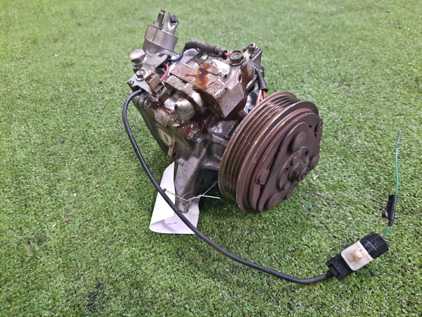 Компрессор кондиционера HONDA N-BOX JF1 S07A STR05 1 ракурс