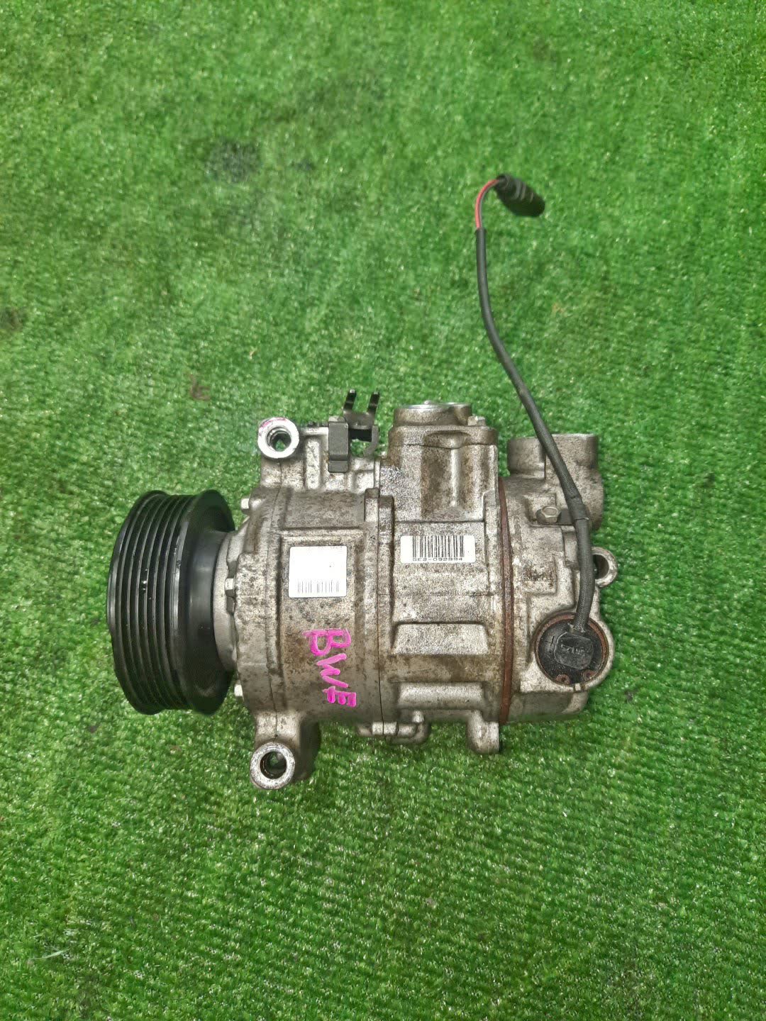 Компрессор кондиционера AUDI A4 8EC BWE 8E0260805BJ 2 ракурс