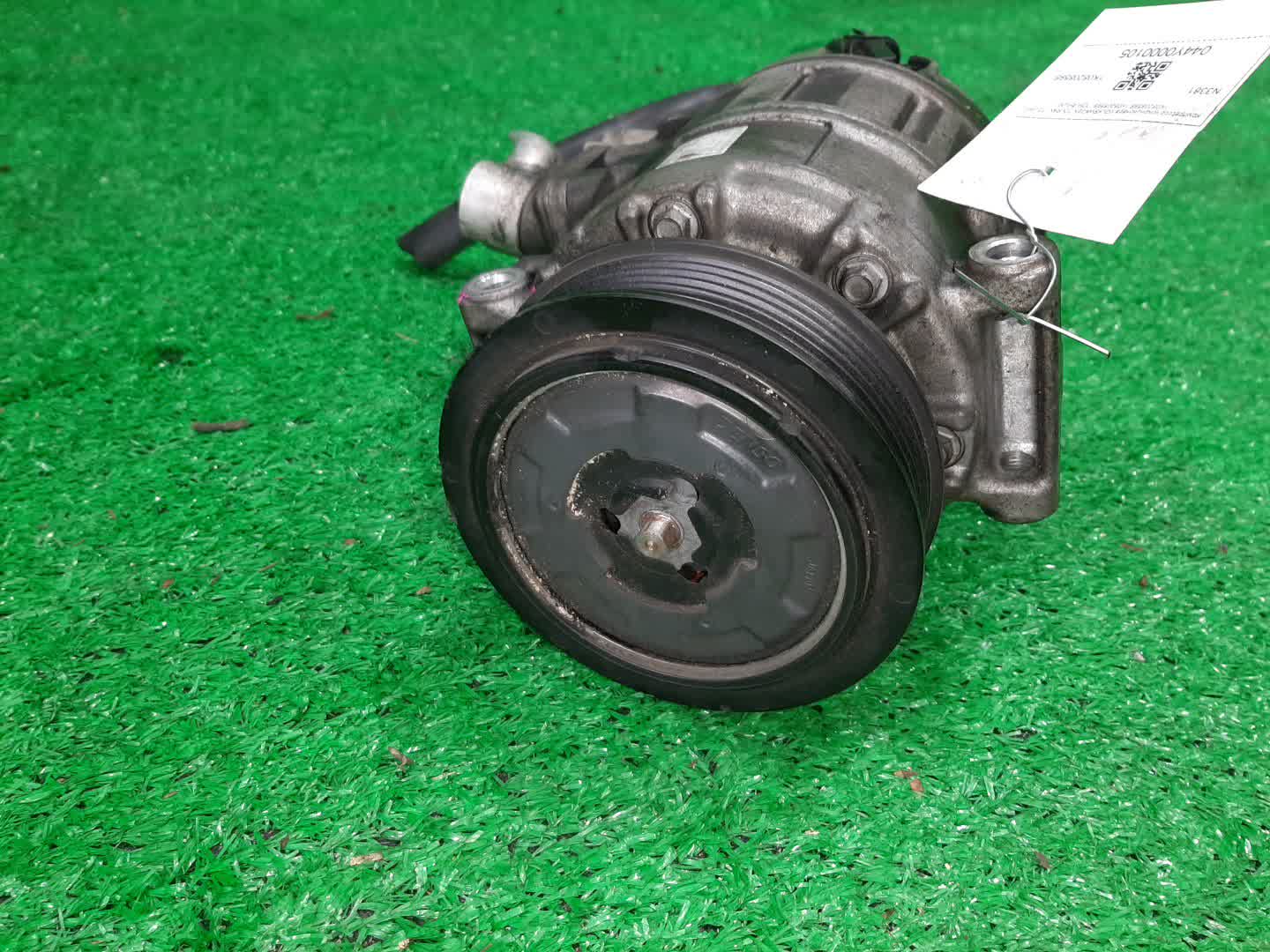 Компрессор кондиционера VOLKSWAGEN TOURAN 1T3 CAVC 1K0820859S 3 ракурс