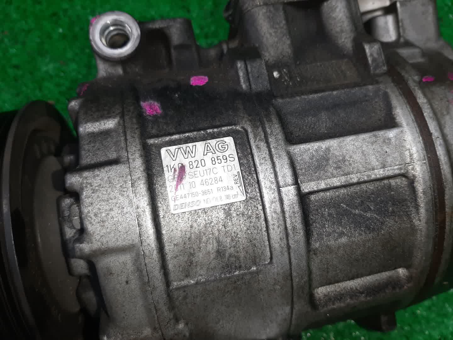 Компрессор кондиционера VOLKSWAGEN TOURAN 1T3 CAVC 1K0820859S 4 ракурс