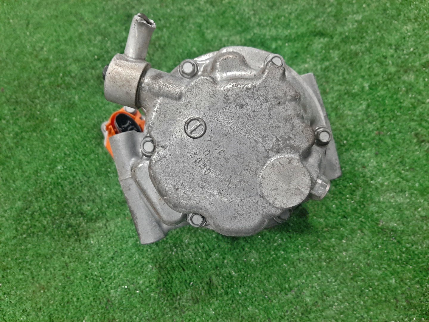 Компрессор кондиционера MITSUBISHI EK X B5AW MM48 92600-7PA0A 3 ракурс
