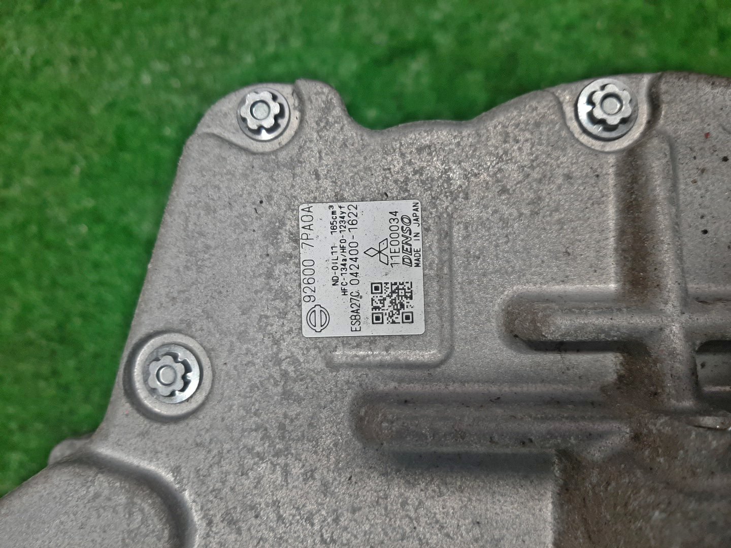 Компрессор кондиционера MITSUBISHI EK X B5AW MM48 92600-7PA0A 5 ракурс