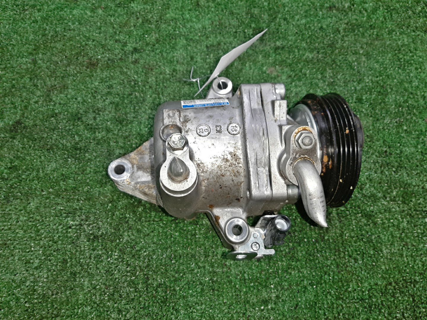 Компрессор кондиционера MAZDA FLAIR CROSSOVER MS52S R06AT 95201-59S30 1 ракурс