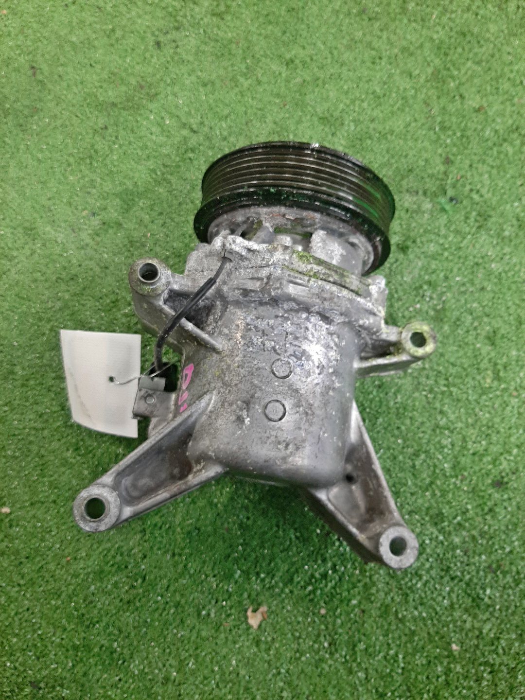 Компрессор кондиционера MAZDA DEMIO DJ5FS S5-DPTS D11R-61450 3 ракурс