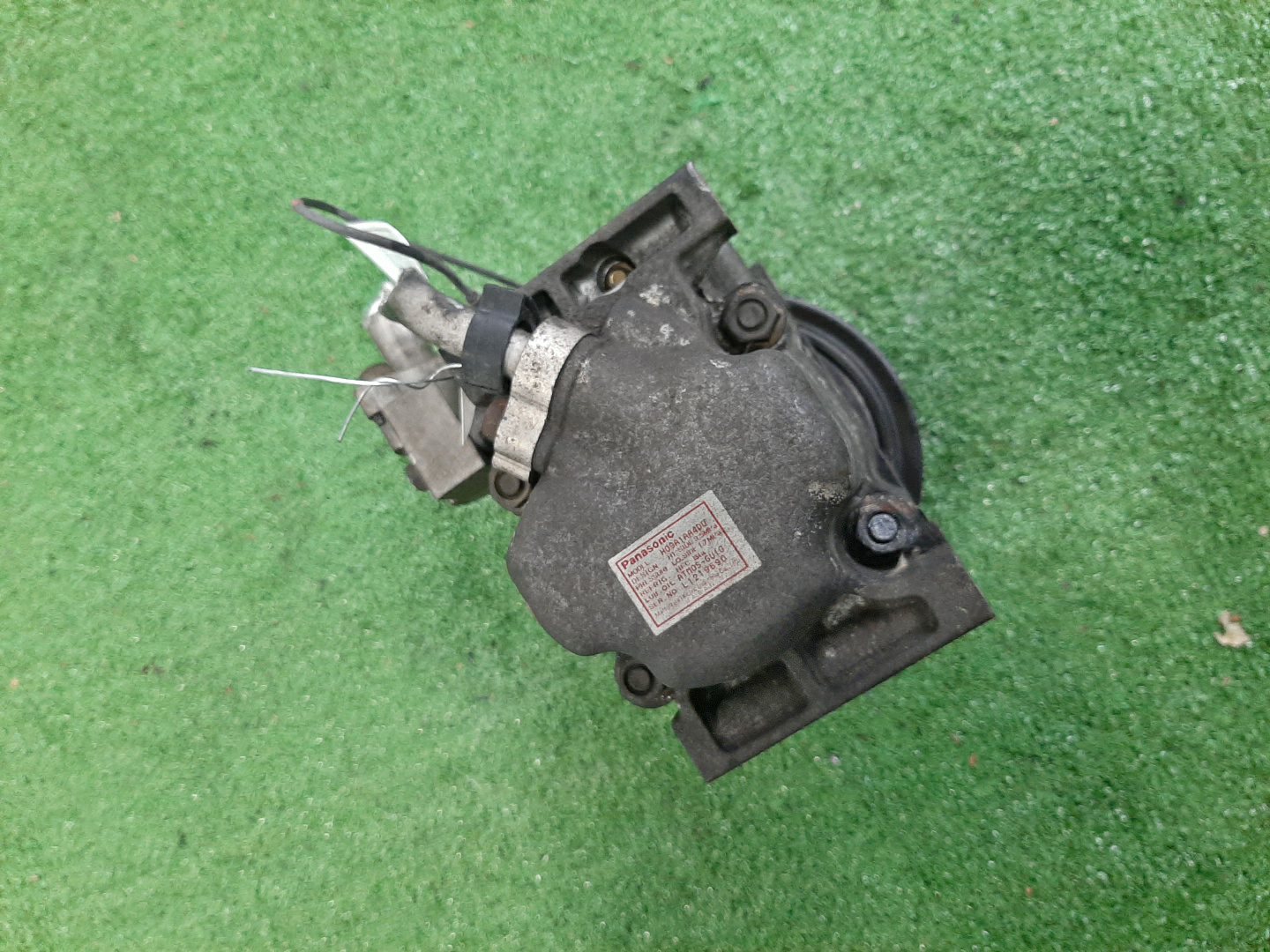 Компрессор кондиционера MAZDA DEMIO DW5W B5 3 ракурс