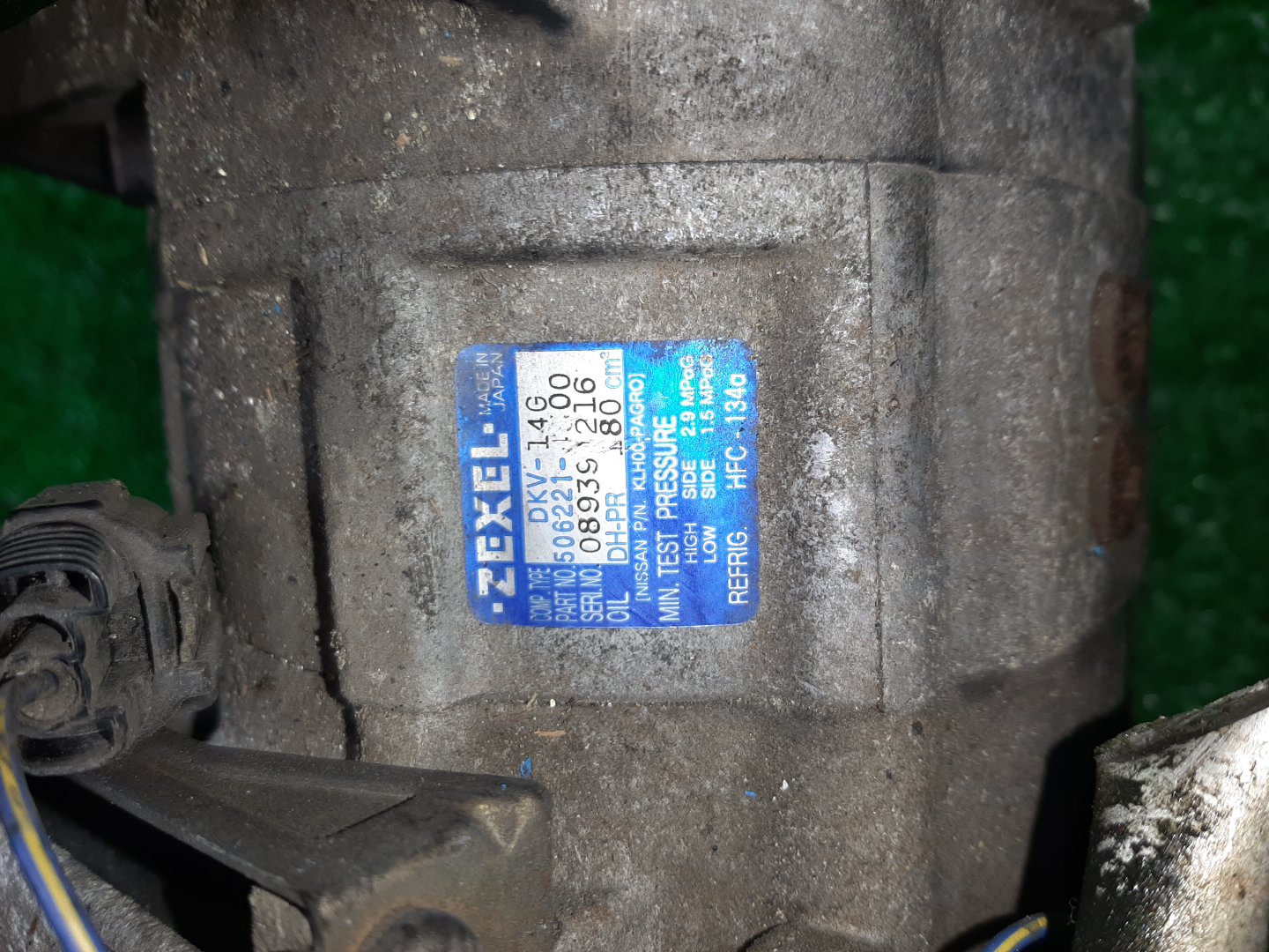 Компрессор кондиционера NISSAN LAUREL GC35 RB25DE 3 ракурс