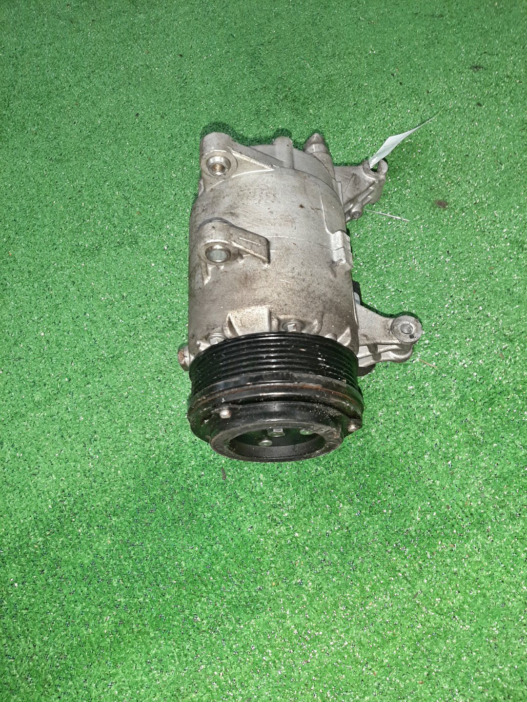 Компрессор кондиционера MINI HATCH R53 W11B16A 25189308D 1 ракурс