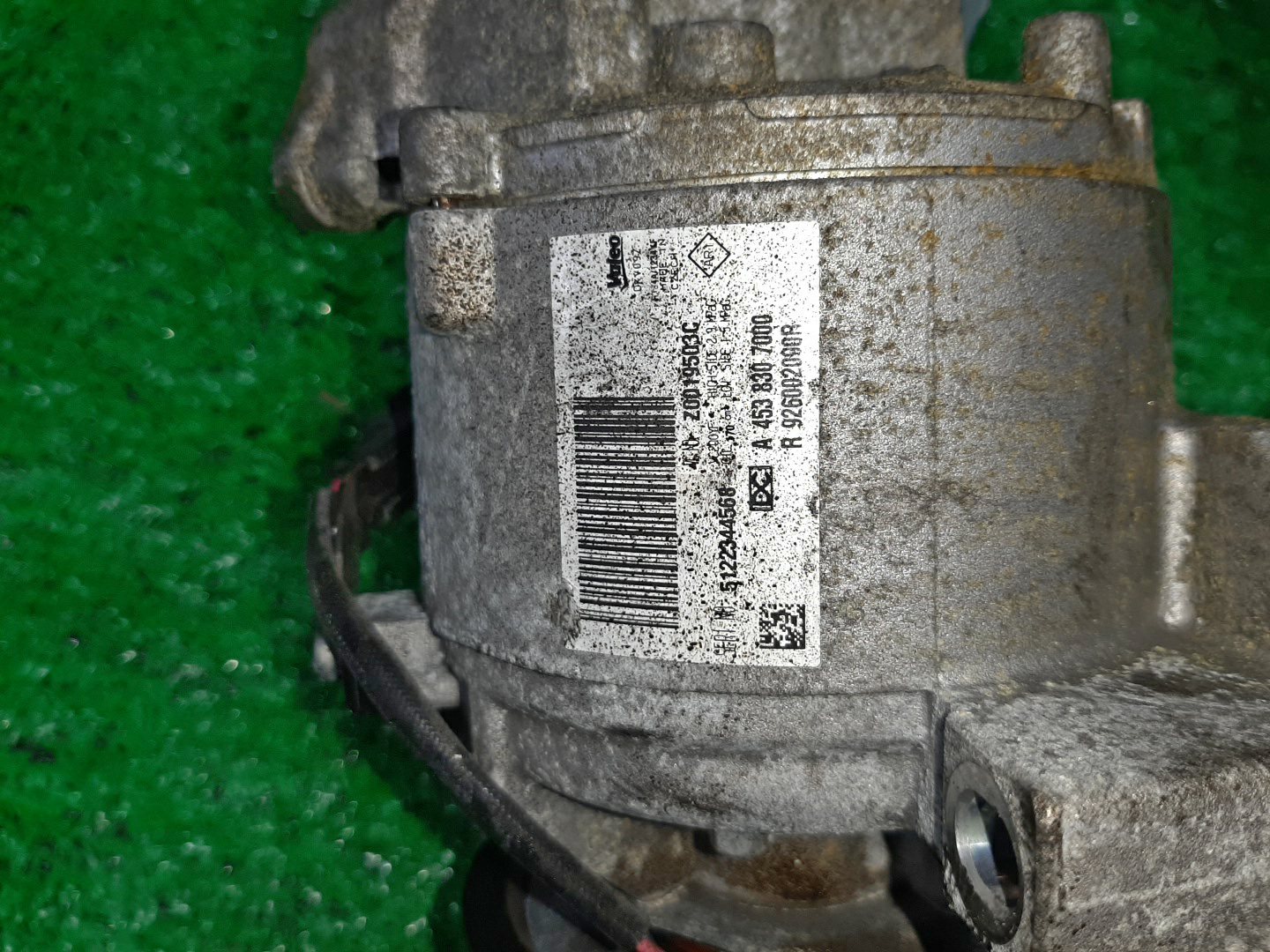 Компрессор кондиционера SMART FORFOUR W453 M281.920 Z0019-503C 3 ракурс