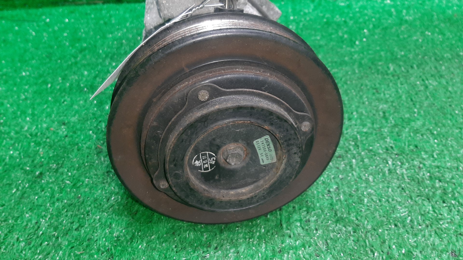 Компрессор кондиционера TOYOTA OPA ZCT10 1ZZ-FE 447220-4451 2 ракурс
