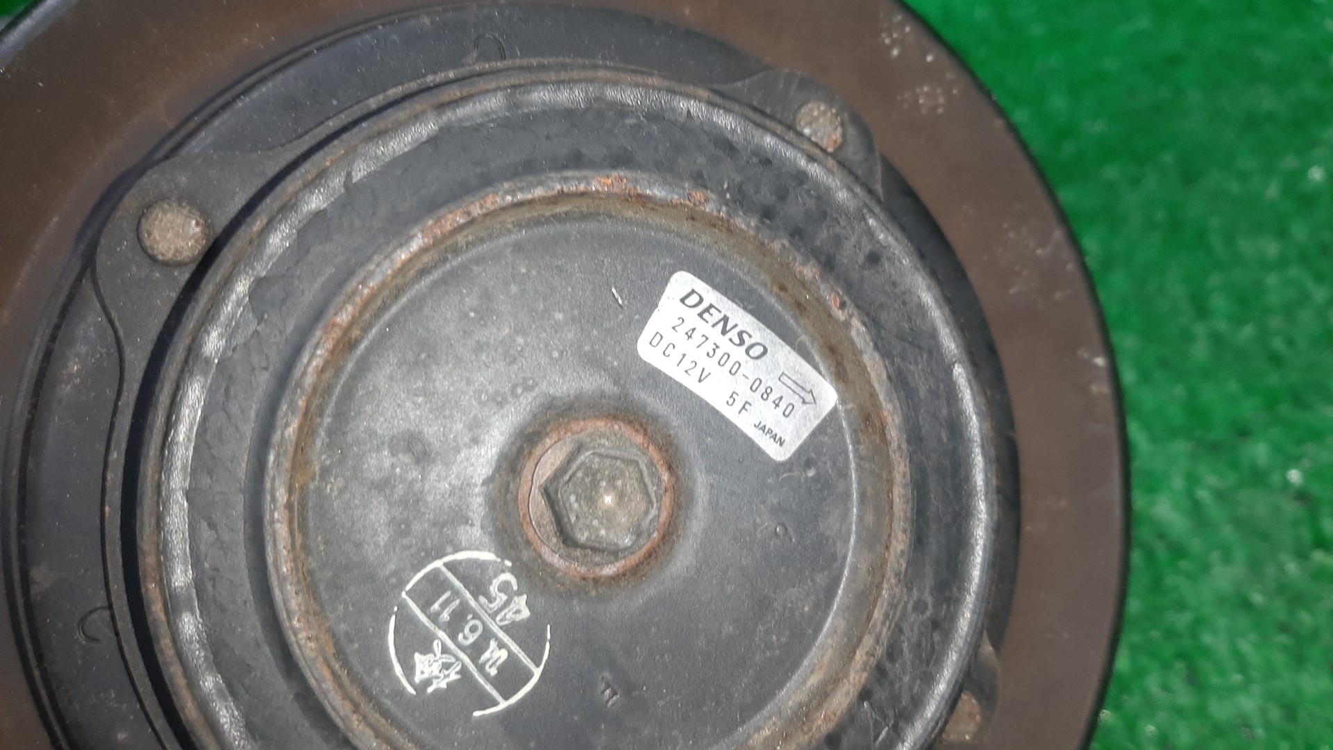 Компрессор кондиционера TOYOTA OPA ZCT10 1ZZ-FE 447220-4451 4 ракурс
