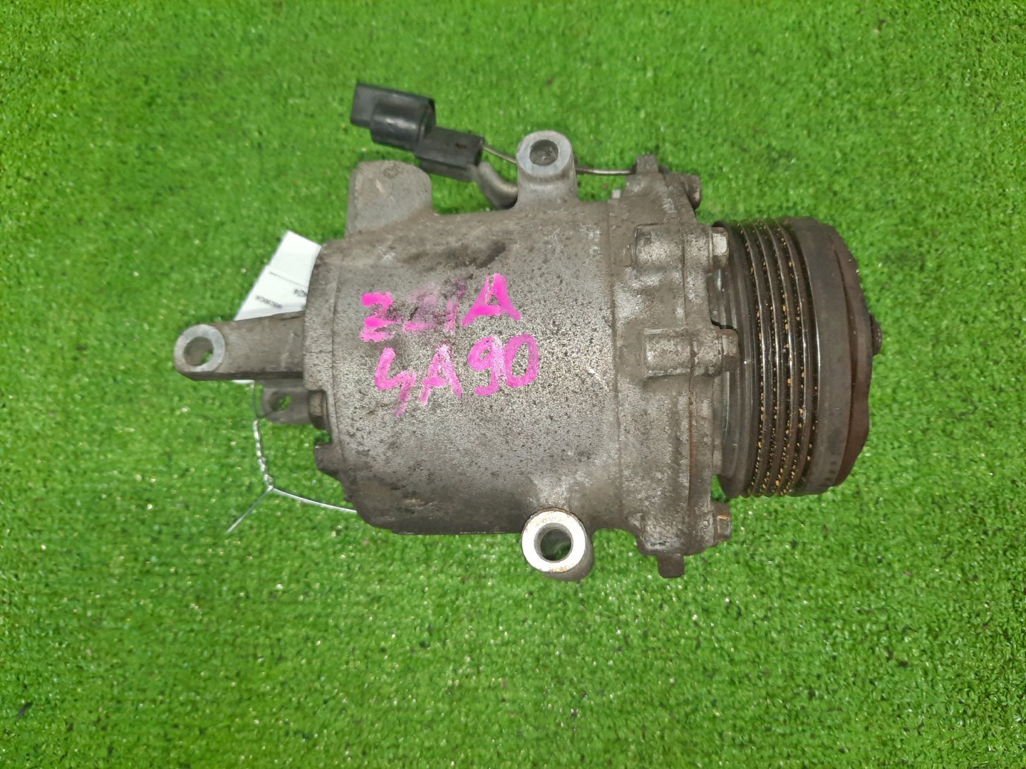 Компрессор кондиционера MITSUBISHI COLT Z21A 4A90 MSC60CA 3 ракурс