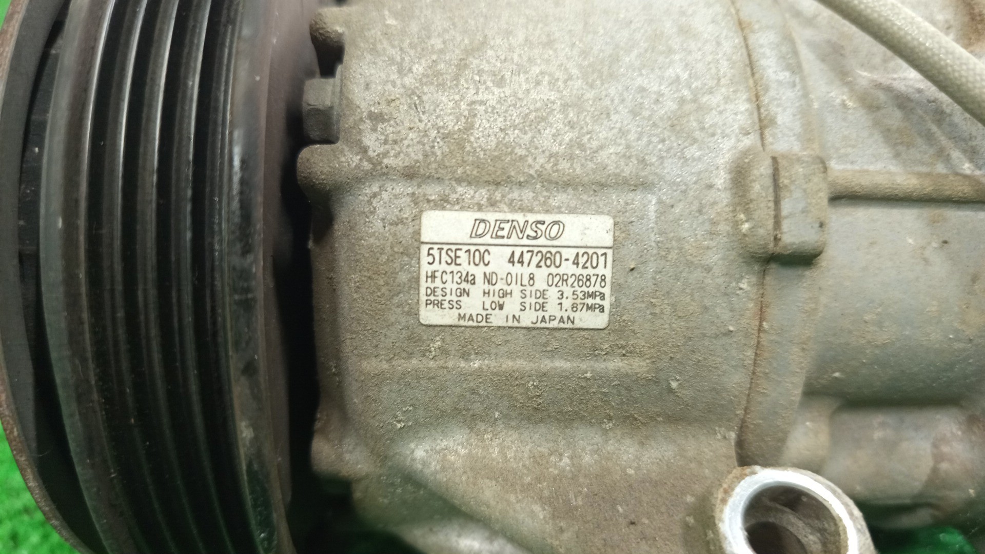 Компрессор кондиционера TOYOTA RACTIS NCP125 1NZ-FE 447260-4201 2 ракурс