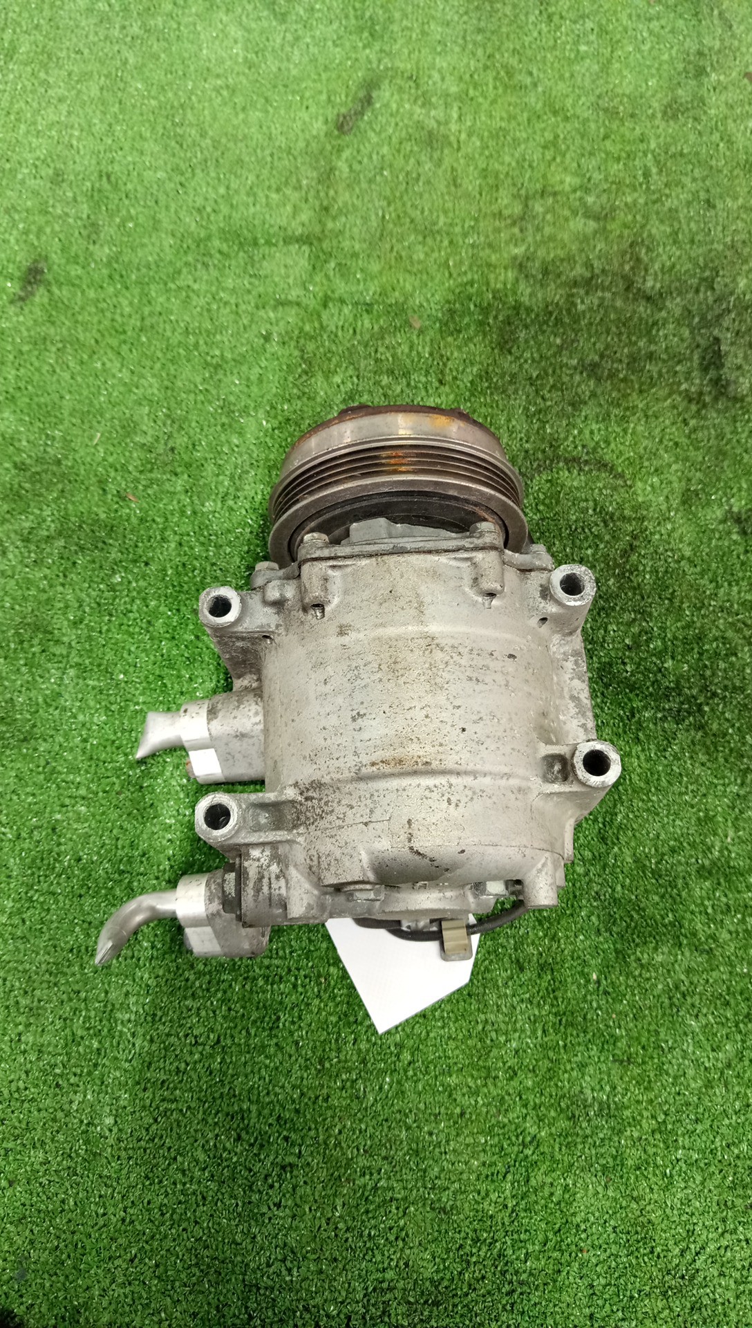 Компрессор кондиционера HONDA FREED SPIKE GP3 LEA HSK-70 4 ракурс