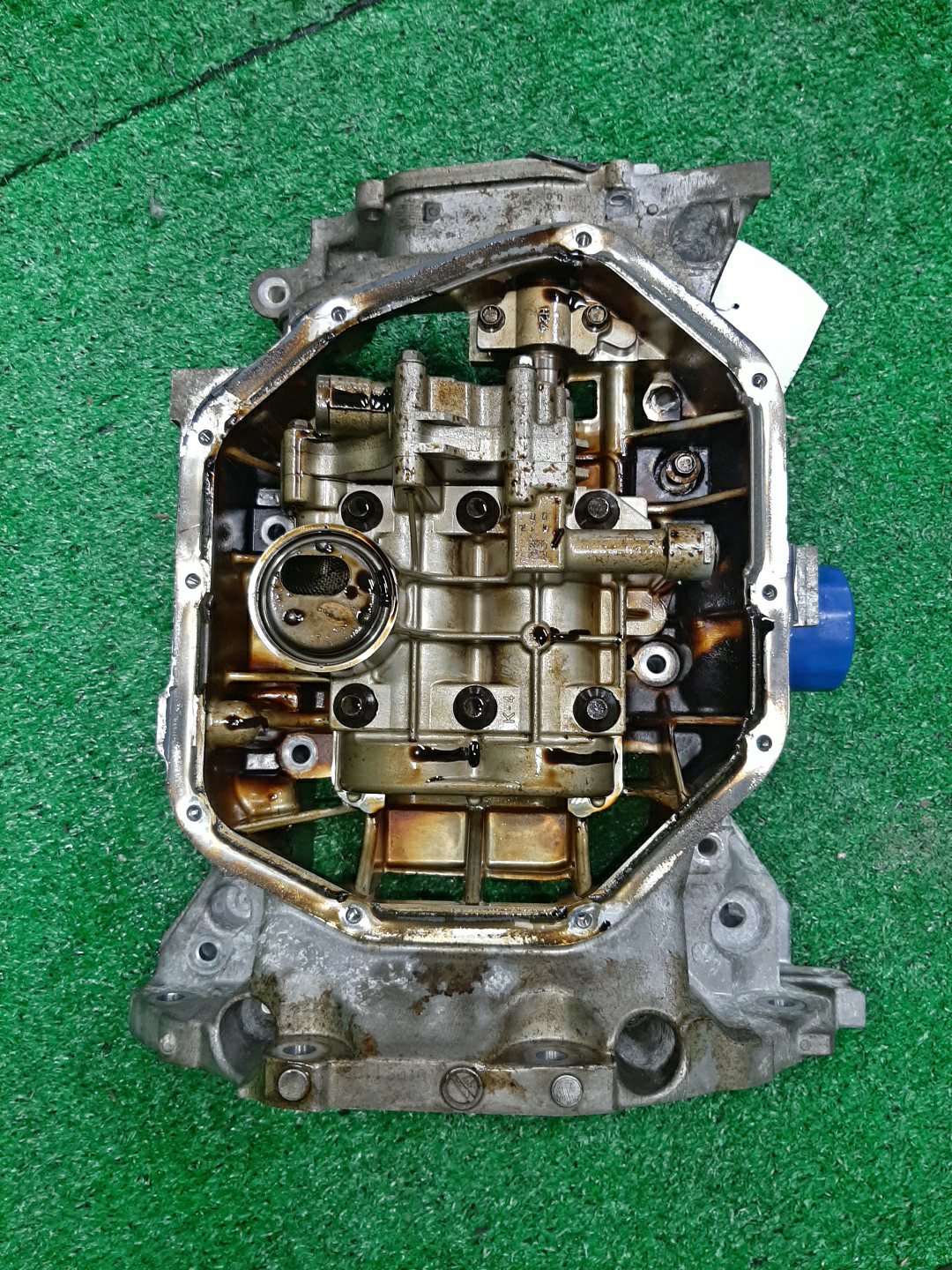 Масляный насос NISSAN SERENA GFNC27 MR20DD 2 ракурс