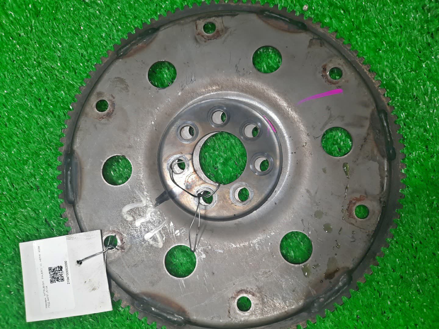 Маховик MITSUBISHI PAJERO IO H67W 4G94 1 ракурс Маховик MITSUBISHI PAJERO IO H67W 4G94 1 ракурс