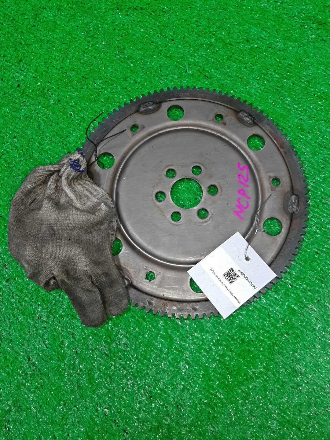 Маховик TOYOTA RACTIS NCP125 1NZ-FE 1 ракурс