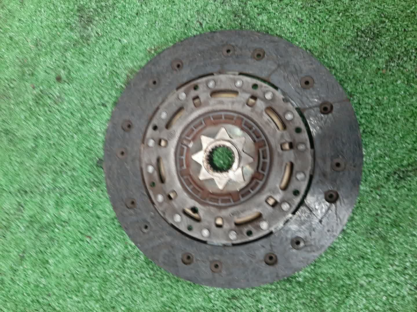 Маховик ALFA ROMEO MITO 955 940A2000 3 ракурс