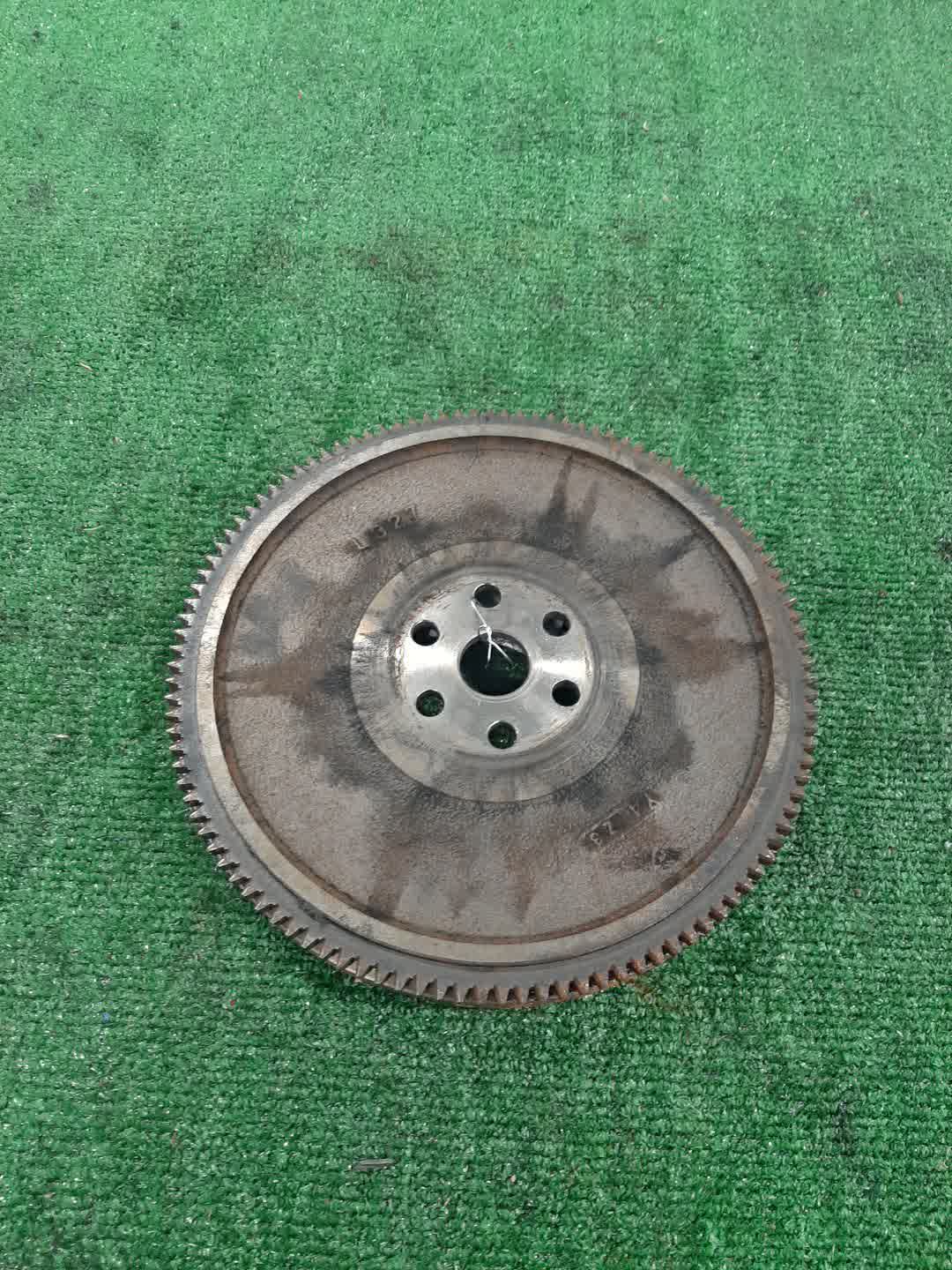 Маховик MAZDA AXELA BK3P L3-VE L32711500B 2 ракурс