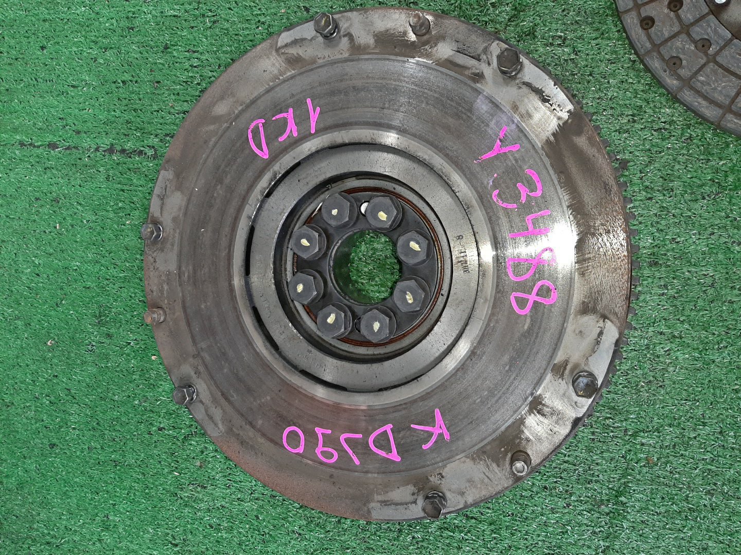 Маховик TOYOTA LAND CRUISER PRADO KDJ90W 1KD-FTV 4 ракурс