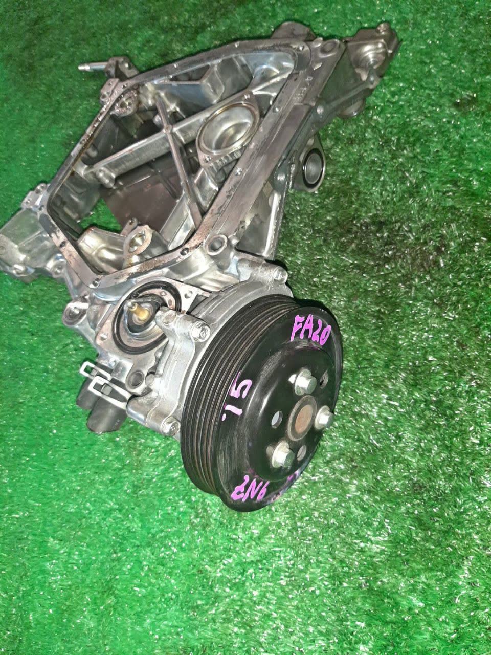 Помпа TOYOTA GT86 ZN6 FA20D 2 ракурс