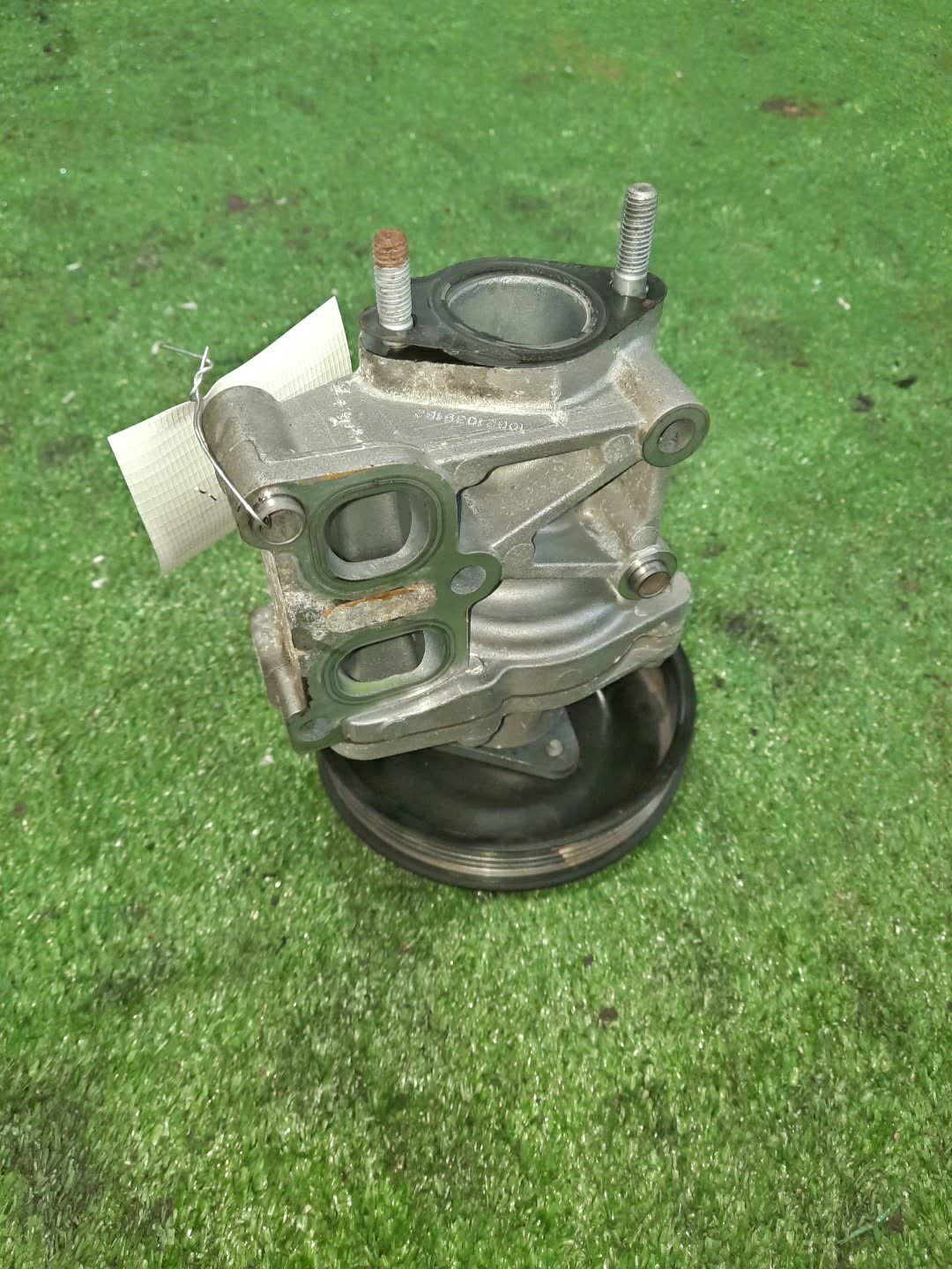 Помпа MITSUBISHI RVR GA3W 4B10 2 ракурс
