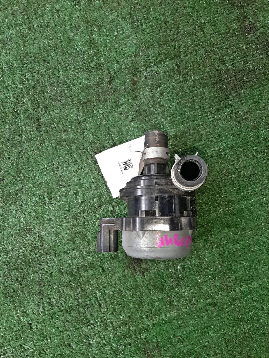 Помпа NISSAN NOTE E13 HR12DE 21580 6XZ5A 1 ракурс Помпа NISSAN NOTE E13 HR12DE 21580 6XZ5A 1 ракурс