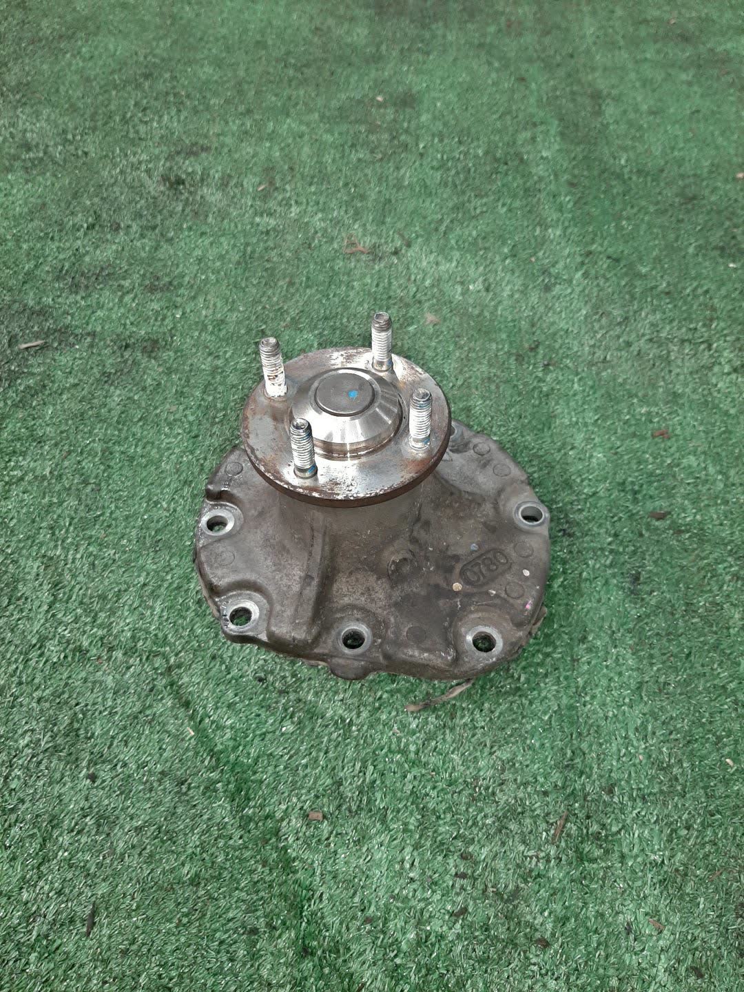 Помпа TOYOTA DYNA XZU600 N04C-T 1 ракурс