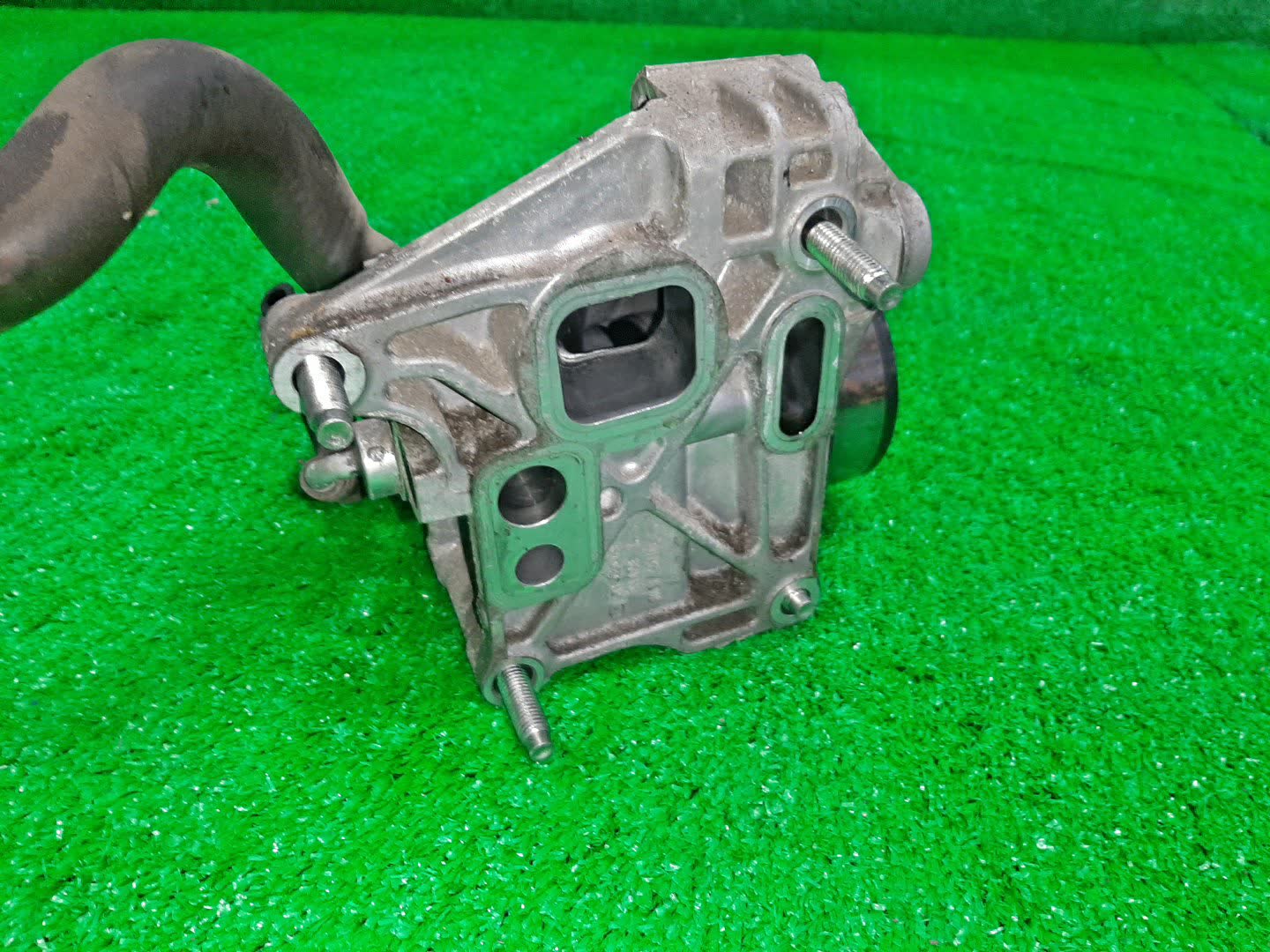 Помпа MAZDA CX-5 KE2AW SH-VPTS 2 ракурс