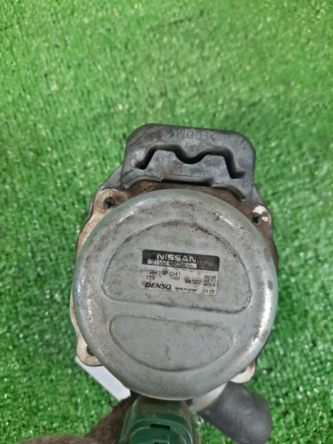 Помпа инвертора NISSAN X-TRAIL HNT32 MR20DD 21580-4BC0A 2 ракурс