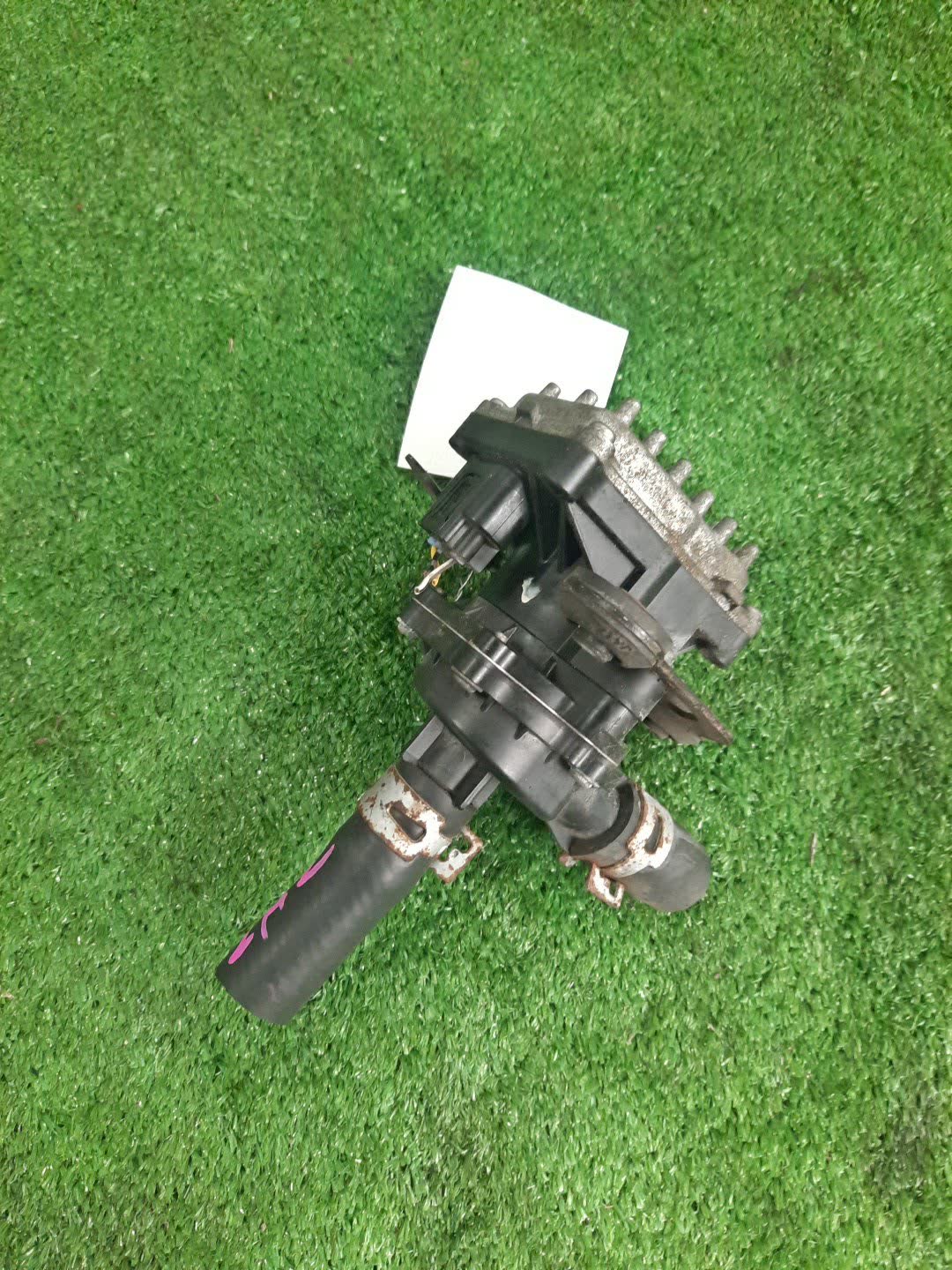 Помпа TOYOTA SAI AZK10 2AZ-FXE 1 ракурс Помпа TOYOTA SAI AZK10 2AZ-FXE 1 ракурс