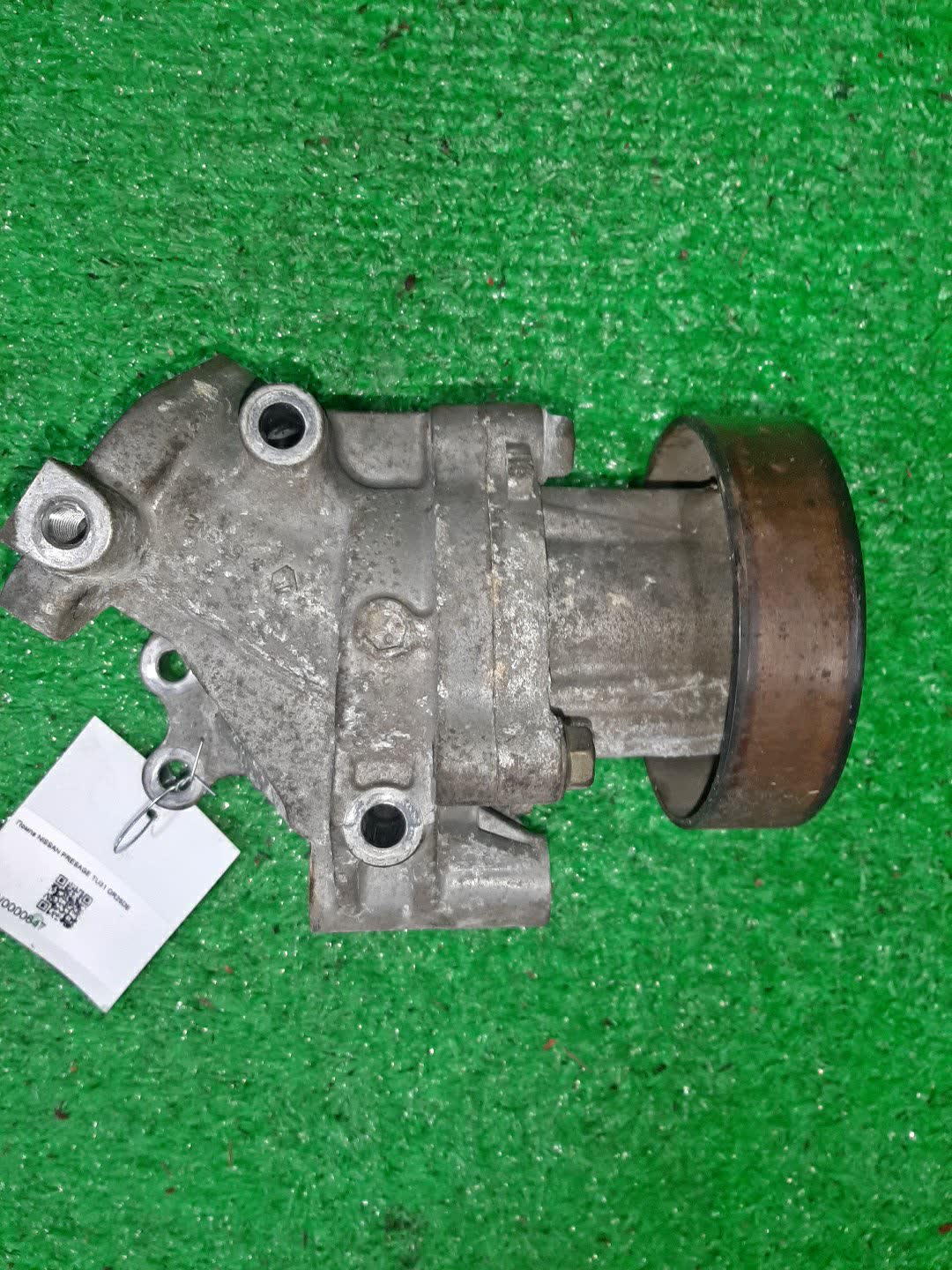 Помпа NISSAN PRESAGE TU31 QR25DE 2 ракурс Помпа NISSAN PRESAGE TU31 QR25DE 2 ракурс