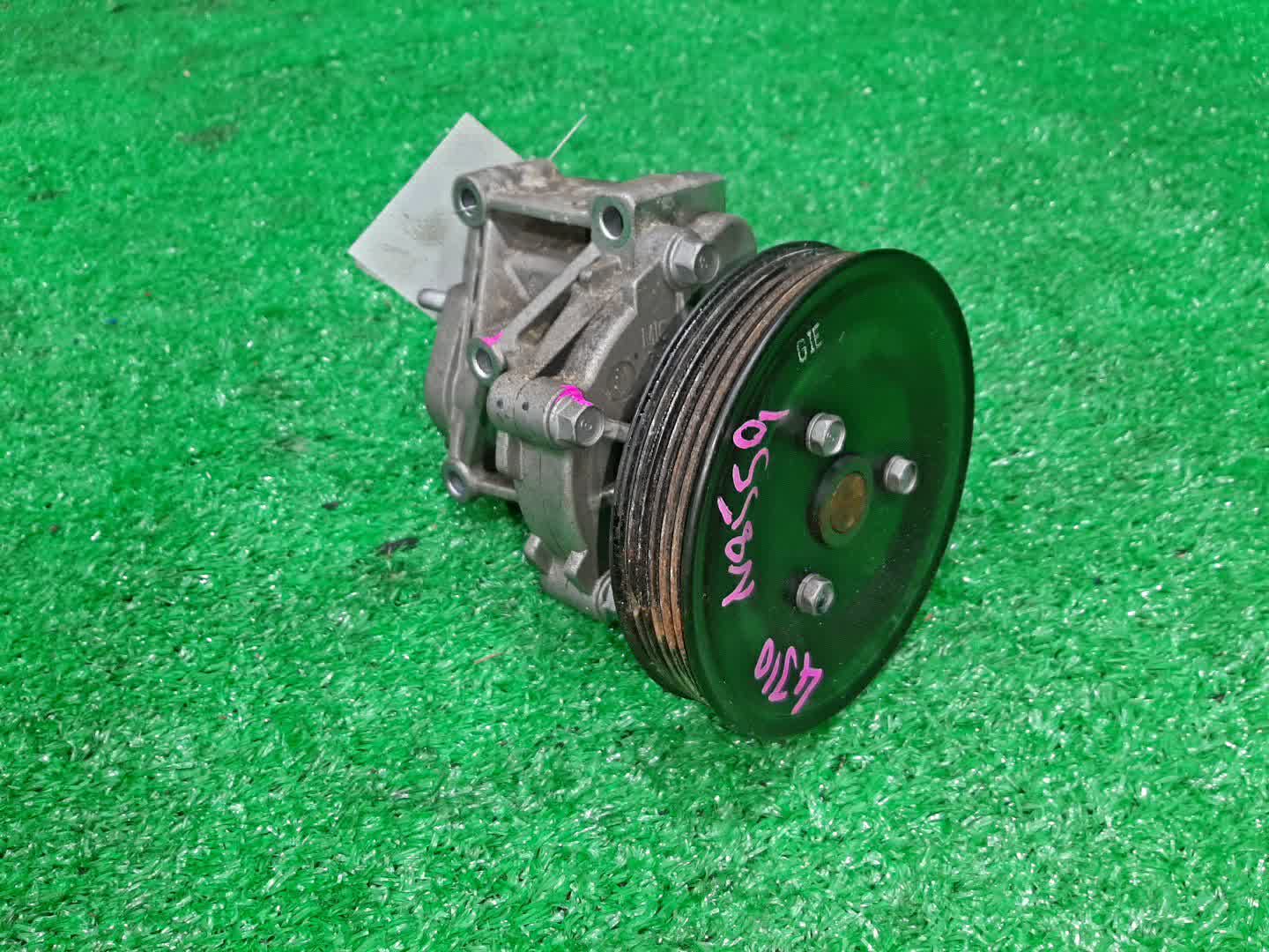 Помпа MITSUBISHI GALANT FORTIS CY6A 4J10 1 ракурс