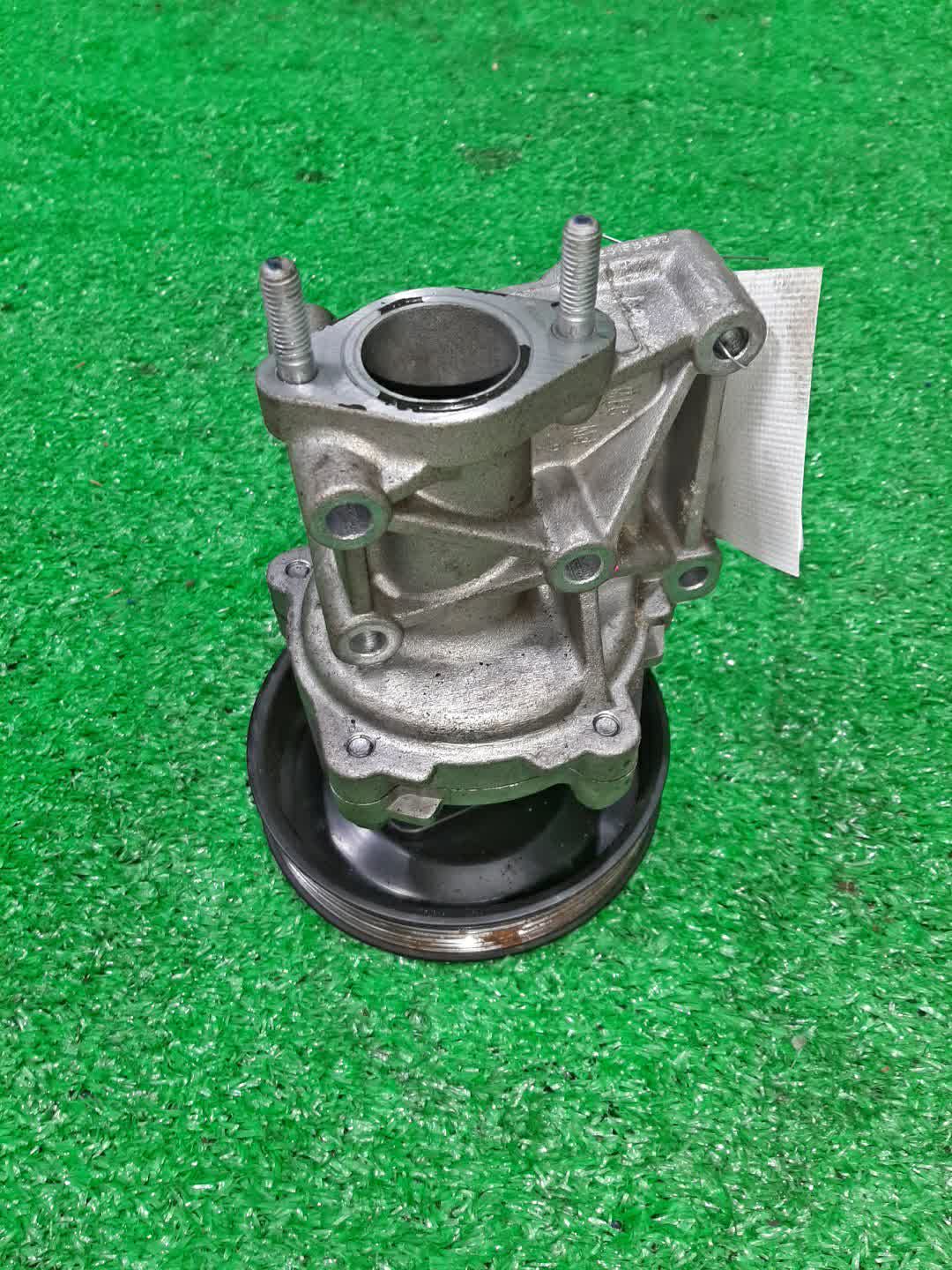 Помпа MITSUBISHI GALANT FORTIS CY6A 4J10 3 ракурс