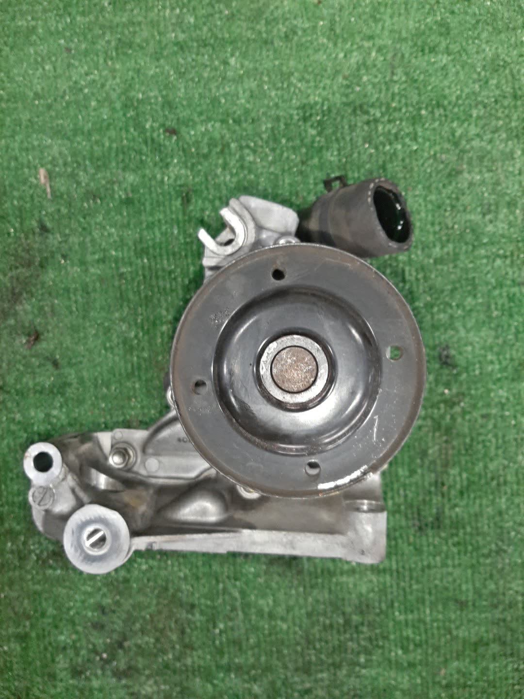 Помпа MAZDA CX-5 KE2AW SH-VPTS 3 ракурс